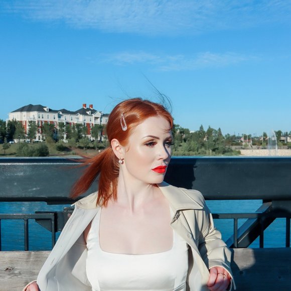 Meet your Posher, Josselyn - Picture 3 of 4